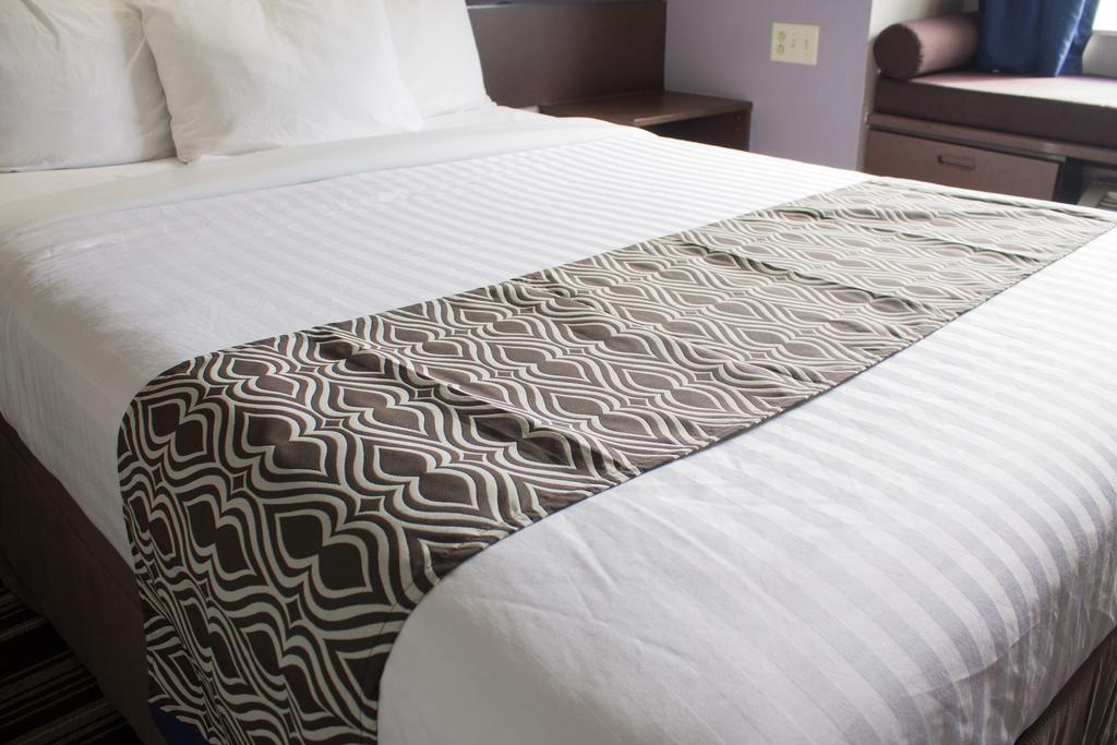 Microtel Inn & Suites By Wyndham Chattanooga/Near Hamilton P Bagian luar foto