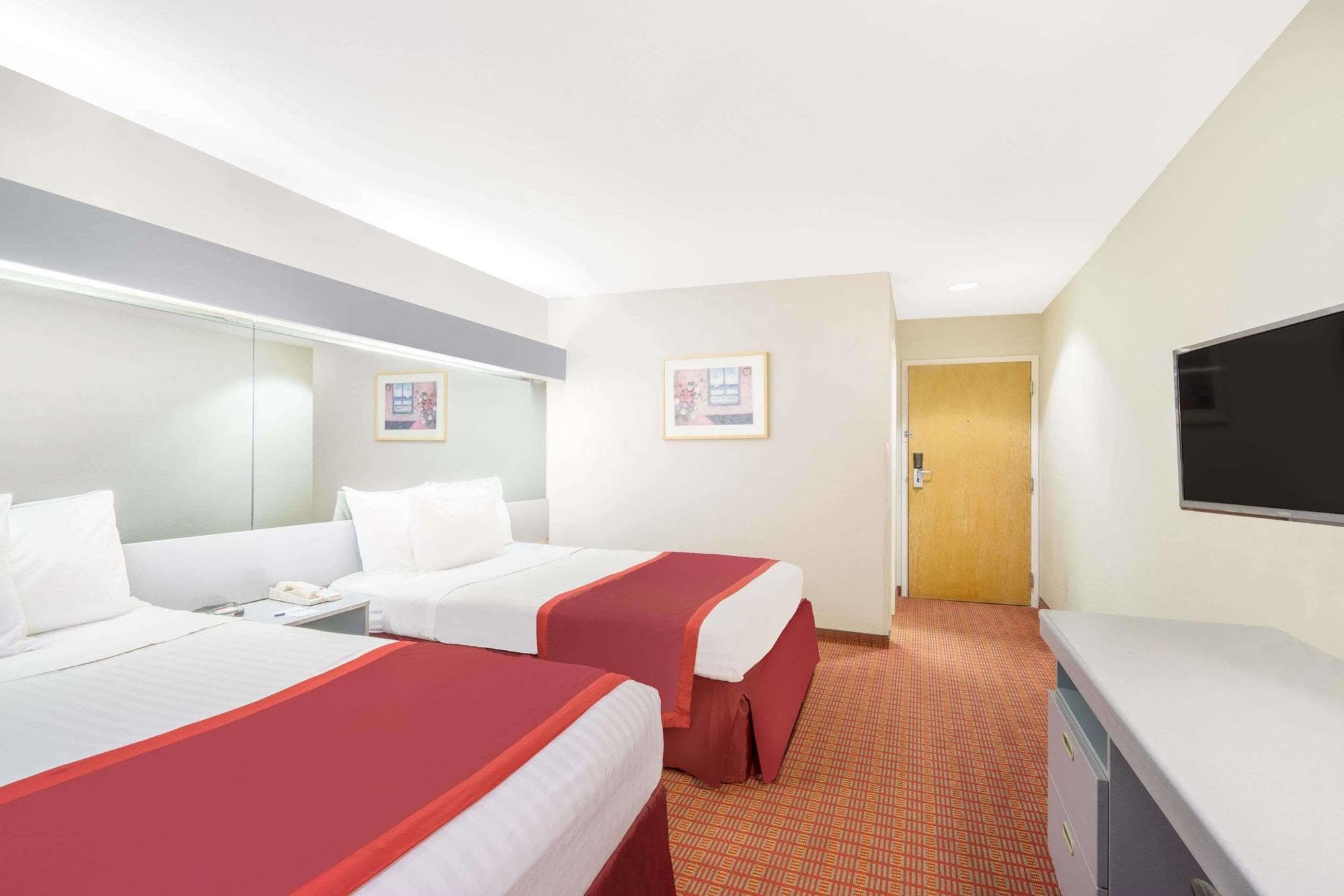Microtel Inn & Suites By Wyndham Chattanooga/Near Hamilton P Bagian luar foto