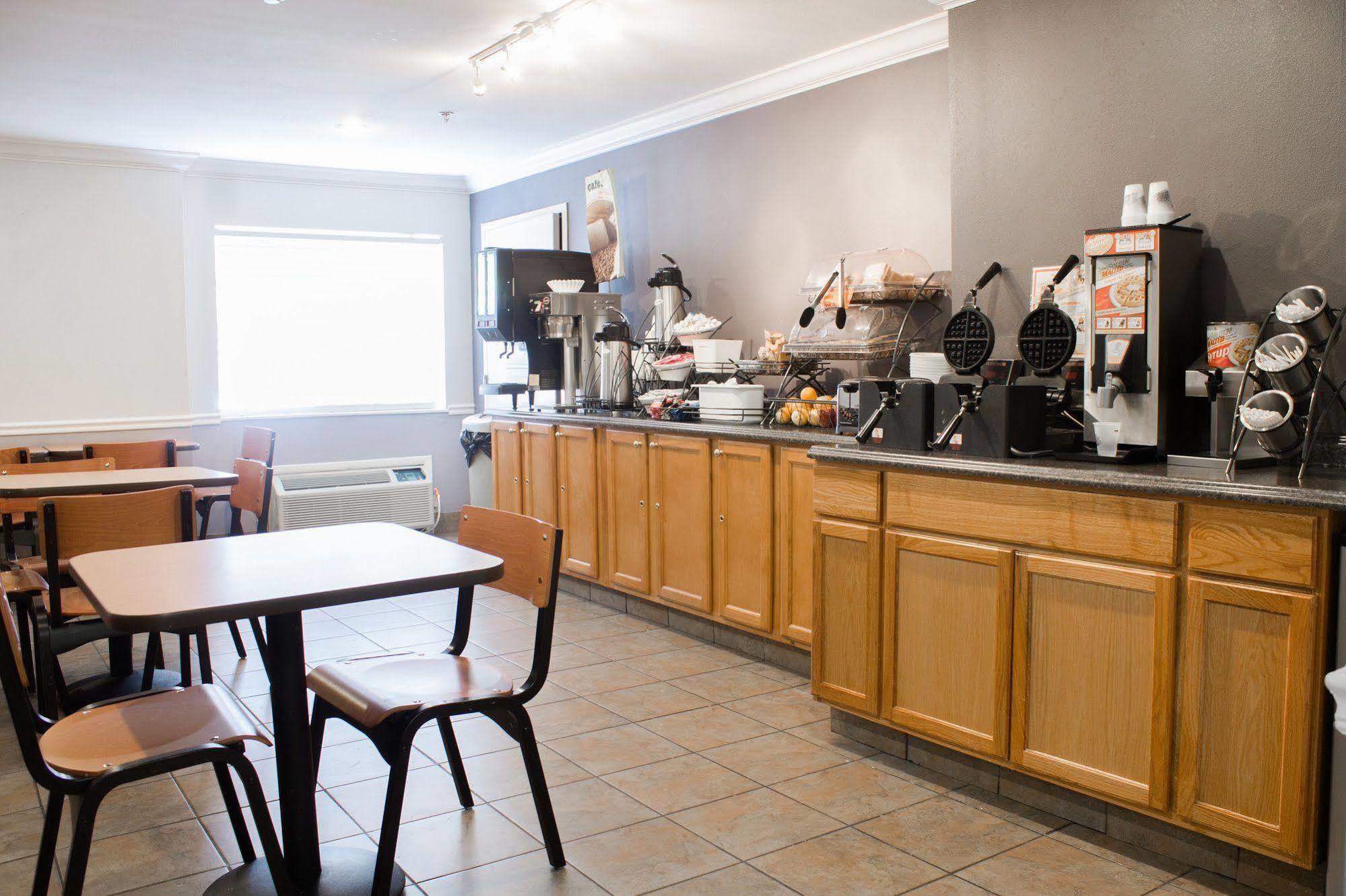 Microtel Inn & Suites By Wyndham Chattanooga/Near Hamilton P Bagian luar foto